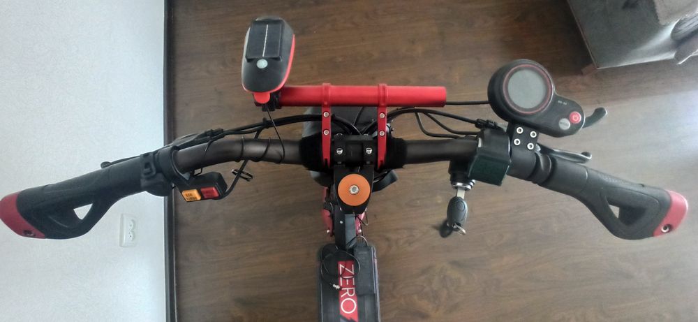 Продам Электросамокат Falcon Zero 10X