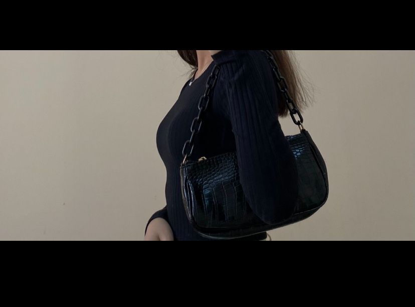 Даром все вещи по 399