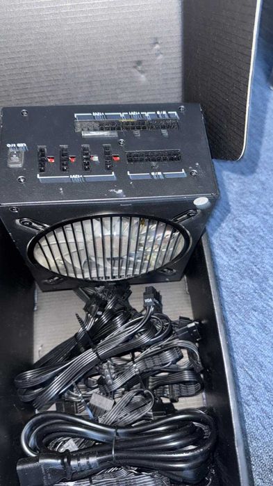 i7-6800k, Strix X99 Gaming , 16 gb ddr4, 1080TI Evga,