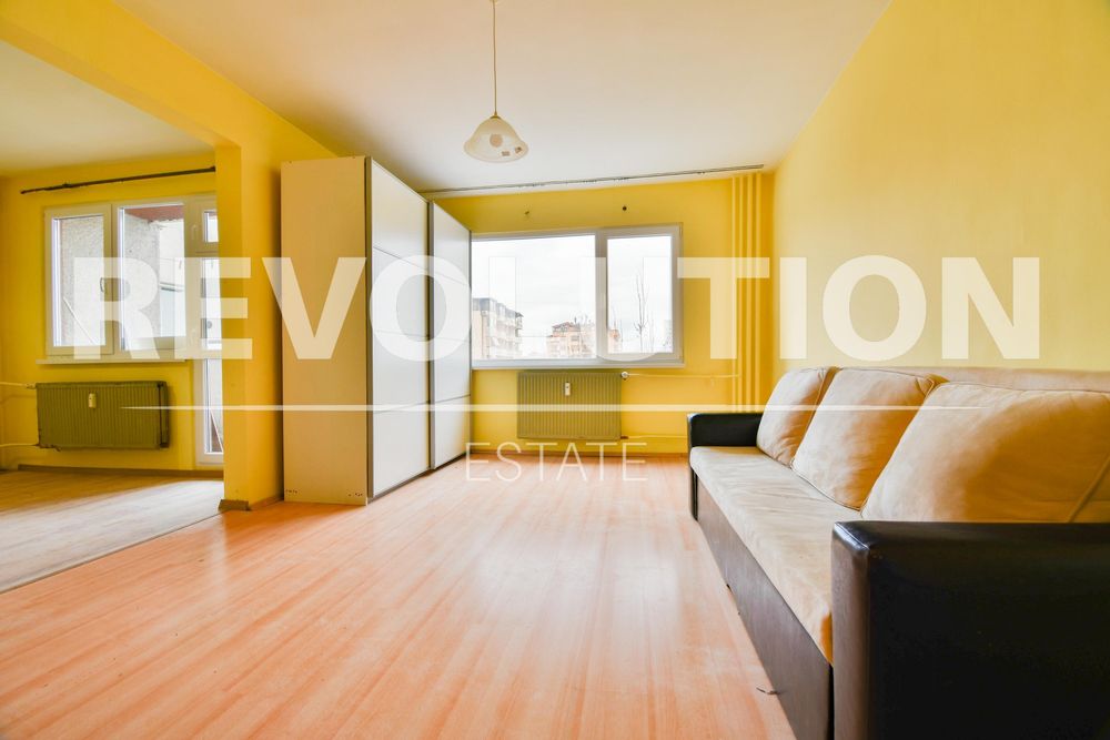 Дава се под наем Тристаен апартамент в София, Люлин 10 - 95 кв.м за 415 € - Снимка #2