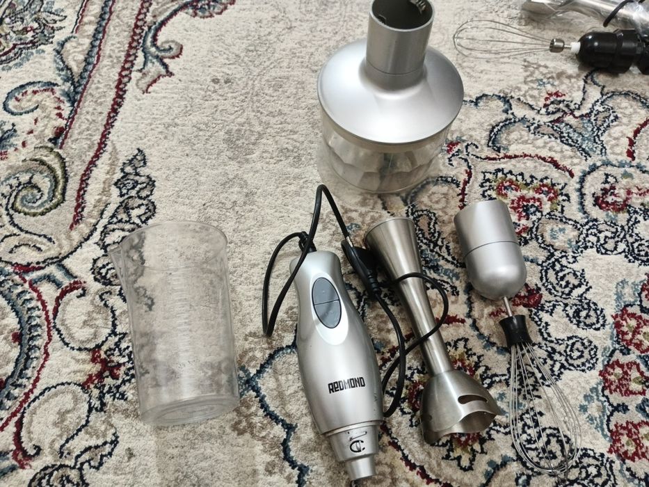 Blendr sotiladi Raimond 6tasi birda