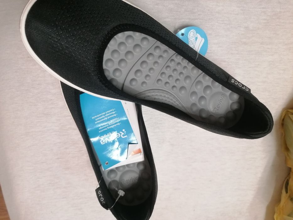 Crocs Reviva Flat