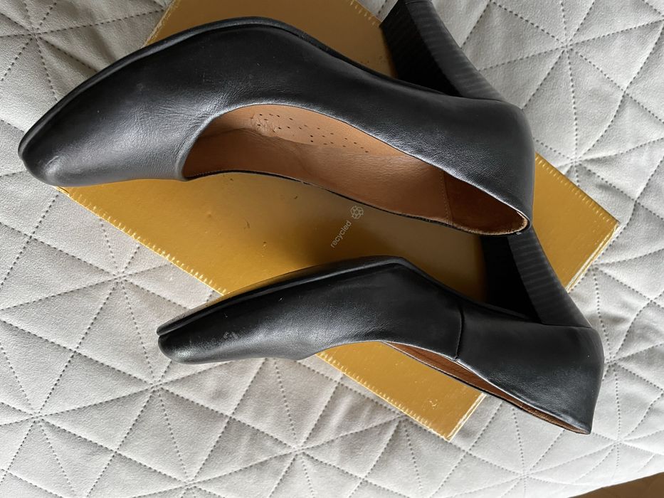 Дамски елегантни обувки естествена кожа