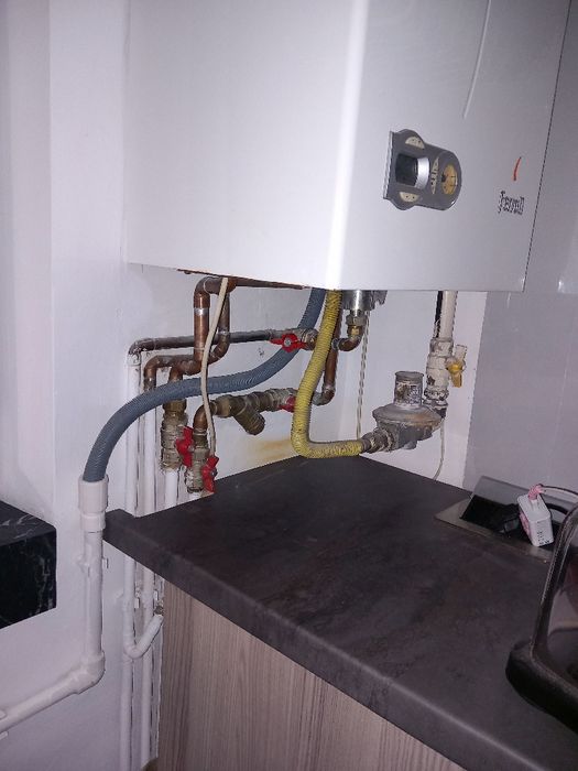 Centrală termica Ferroli F24 Diva Condens  +Ariston Uno