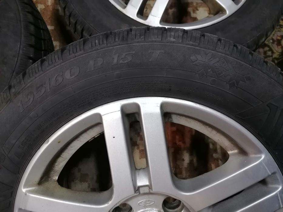 Vand cauciucuri iarna 195/60 R15