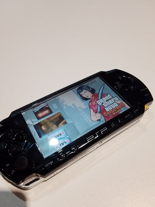 Приставка PSP с играми