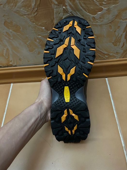 Кроссовки The North Face 111