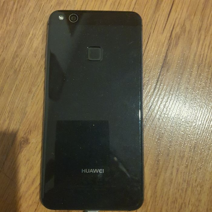 Vând s-au schimb leptop