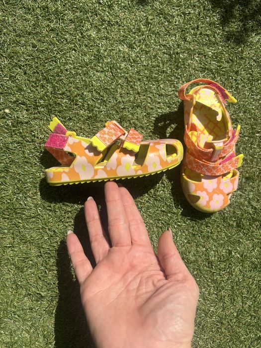 Детски сандали 22 размер mini Melissa