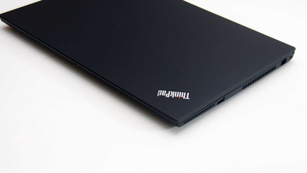 Лаптоп Lenovo ThinkPad P53s i7-8665U 16GB 512GB P520 FHD ГАРАНЦИЯ