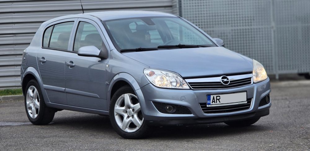 Opel Astra H 145000 km diesel