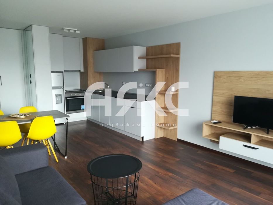 Двустаен луксозно обзаведен апартамент под наем в кв. Студентски град