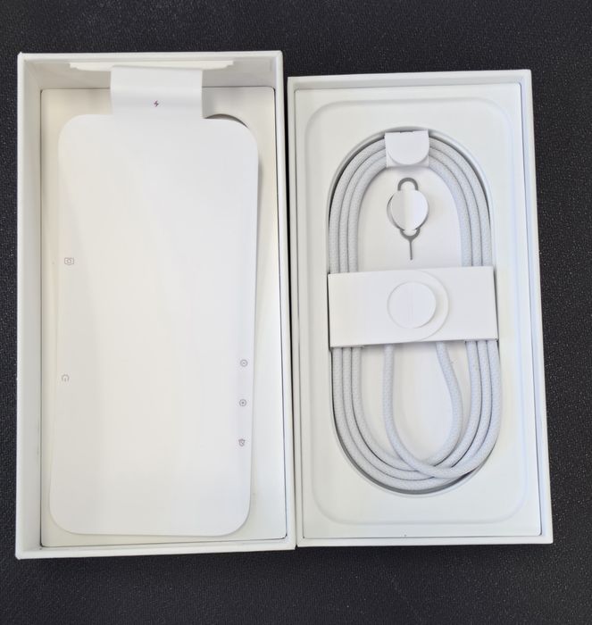 Продам iPhone 16