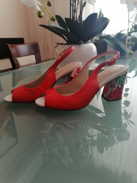 Guess, Gino Rossi , Sara Pen, Daris