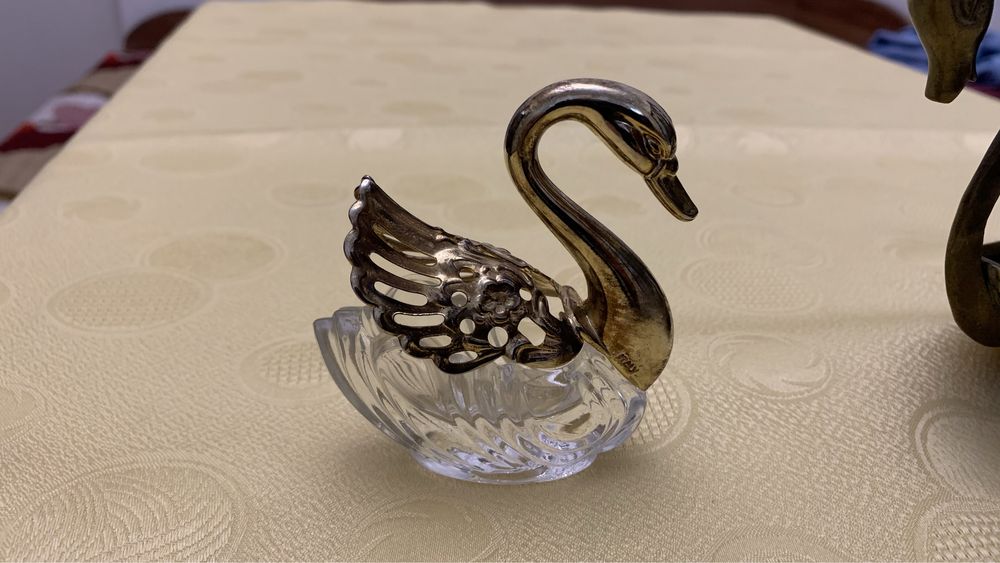 Бронзови фигурки различни