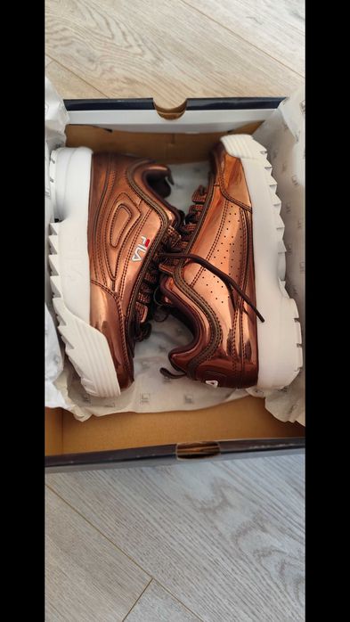 Маратонки FILA ,38, чисто нови,лимитирана серия