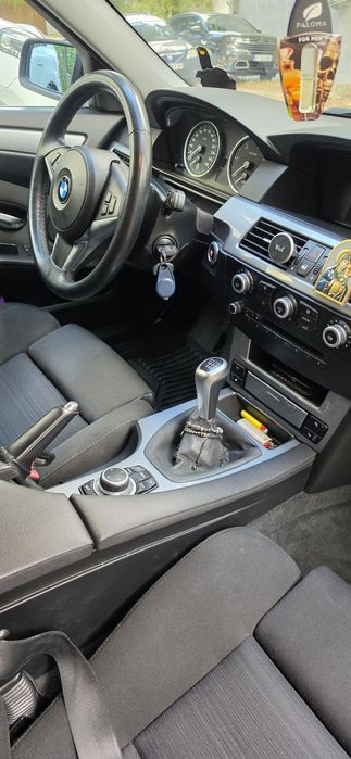 BMW Seria 5 2010 — imagine 3