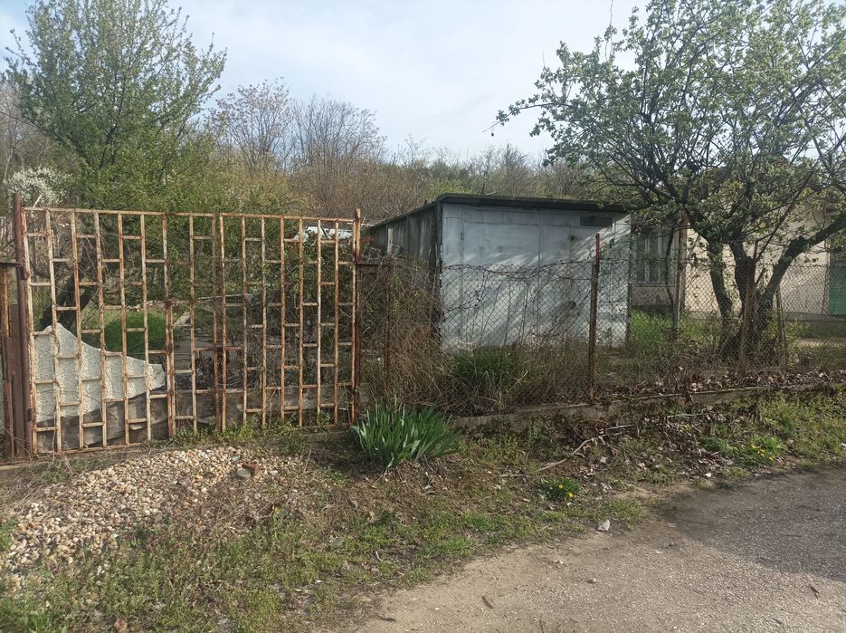 Продавам вила !!