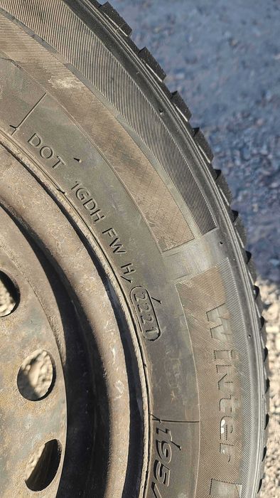 195/65 R15 • Iarna • Hankook Winter Icept RS2 91T | 2 buc | Pret/buc