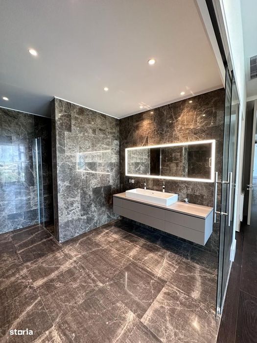 Penthouse 4 camere 102 The Address