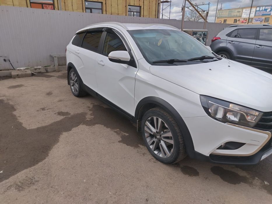 Lada Vesta Cross