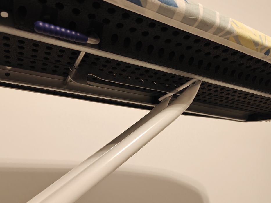 Masa de calcat Leifheit AirBoard  NOUA!!!