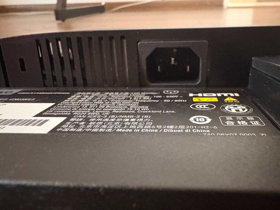 Монитор Lenovo 24i-30