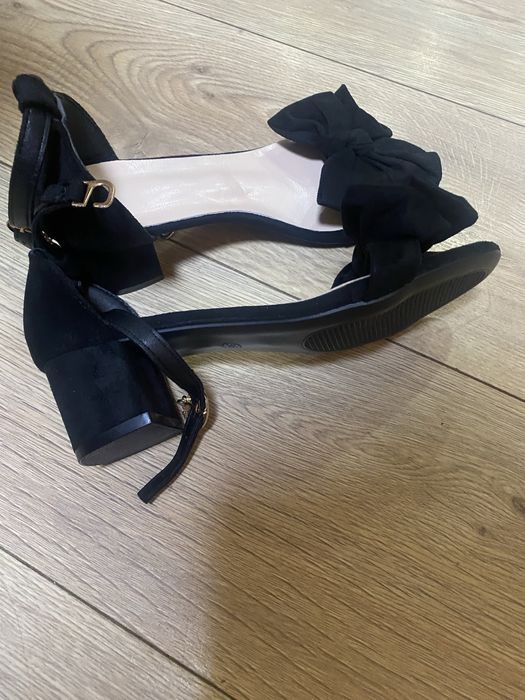 Черни летни сандали