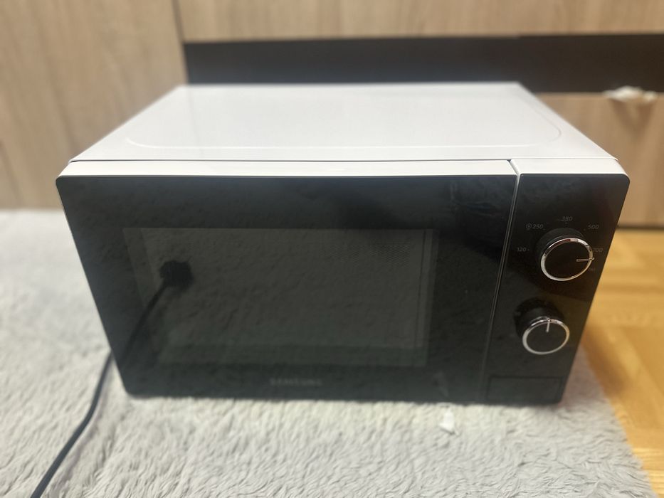Cuptor cu microunde Samsung