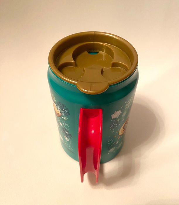 Пластиковая кружка