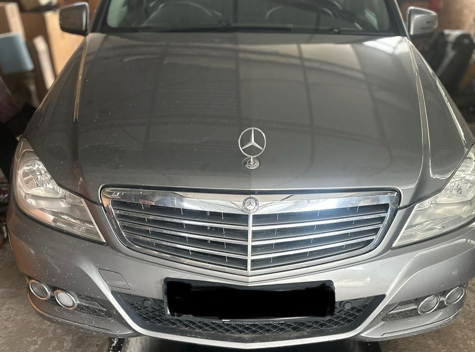 Dezmembrez  mercedes w204 2009-2013