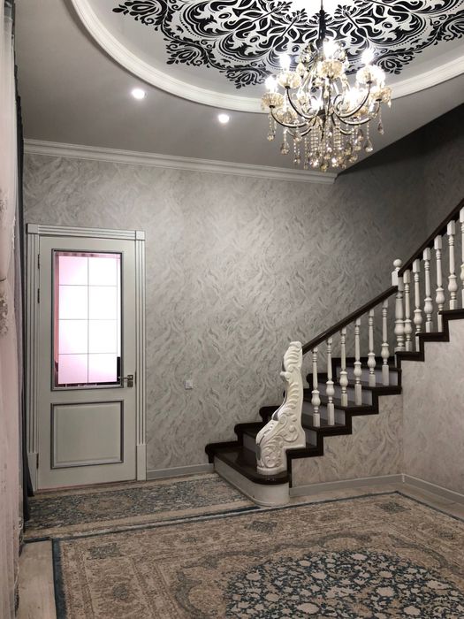 Sergeli honabod 2,5 sotk 5 xona 2 ta hol