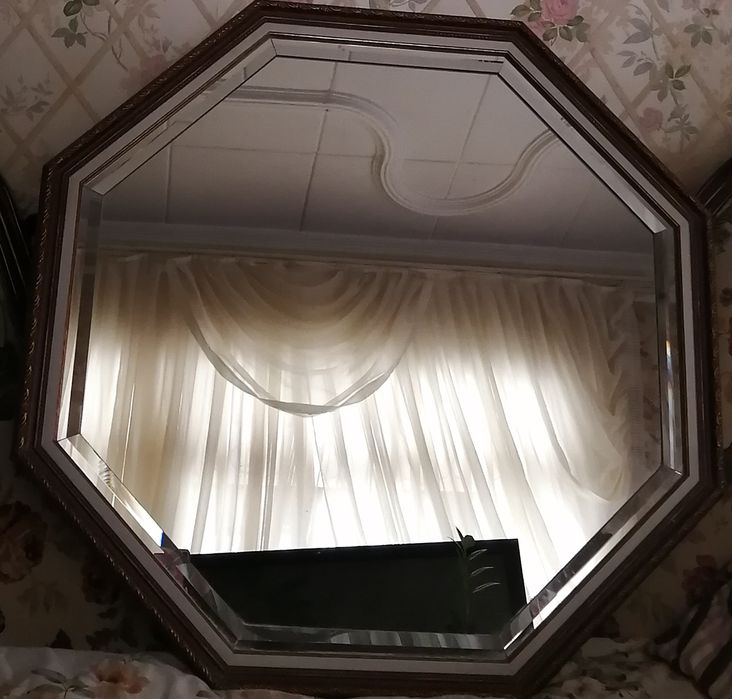 Зеркало на стену