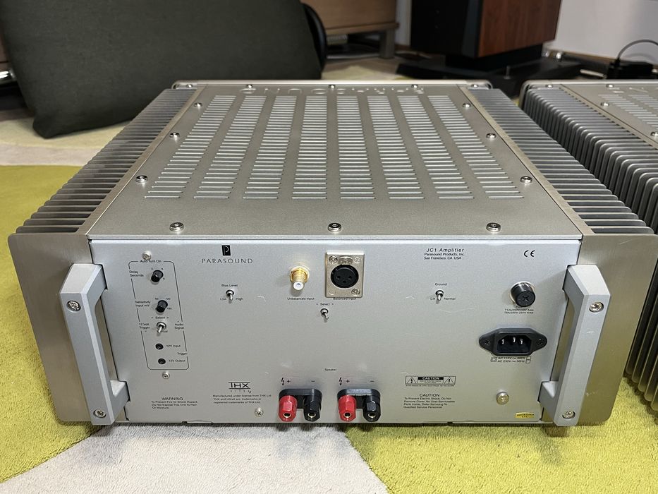 Усилватели  Моноблокове Parasound JC 1