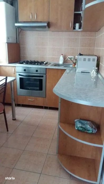 Apartament cu o camera decomandat, balcon, zona VIVO — fotografia 3