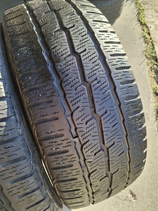 4 Anvelope de iarnă  225 55 r17C TOYO