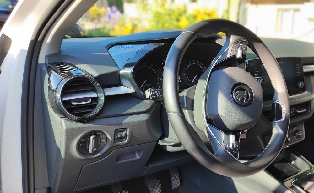 VANZARE AUTO Skoda Fabia IV - masină de oraș, consum mic