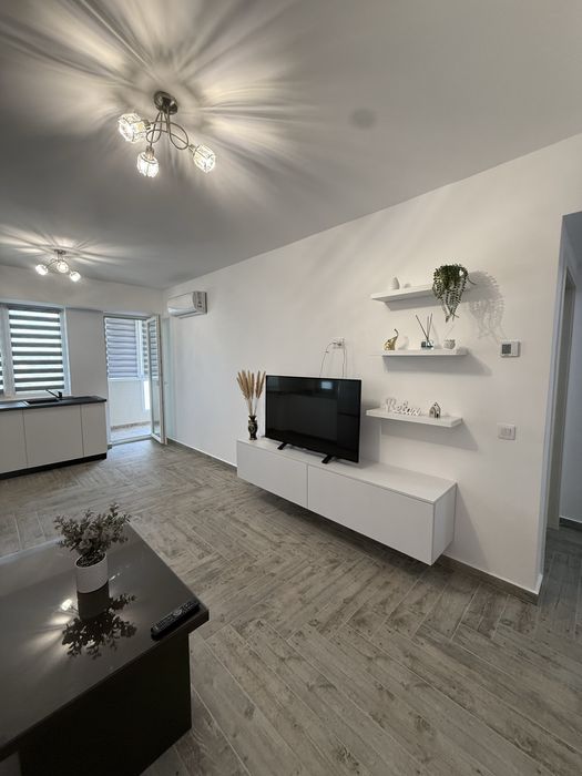 Proprietar, inchiriez apartament 2 camere – cartier Bacovia, Fiald