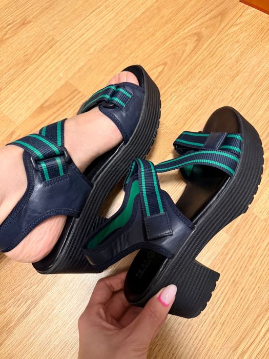 Босоножки Корея 38