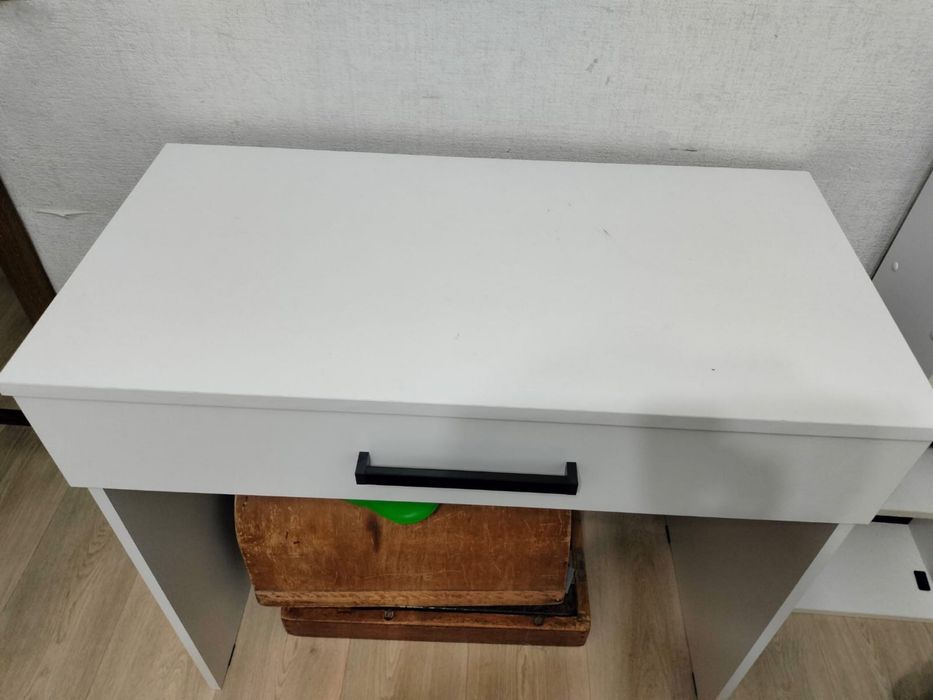 продам стол, цена 18000