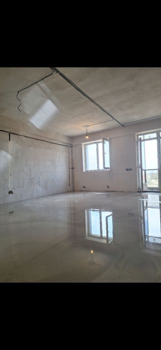 Стройтельные работы.Наливной пол.Стяжка.Ламинат.установка двери.кафель