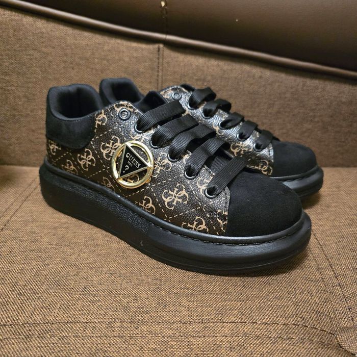 Спортни дасмки кецове, в два цвята