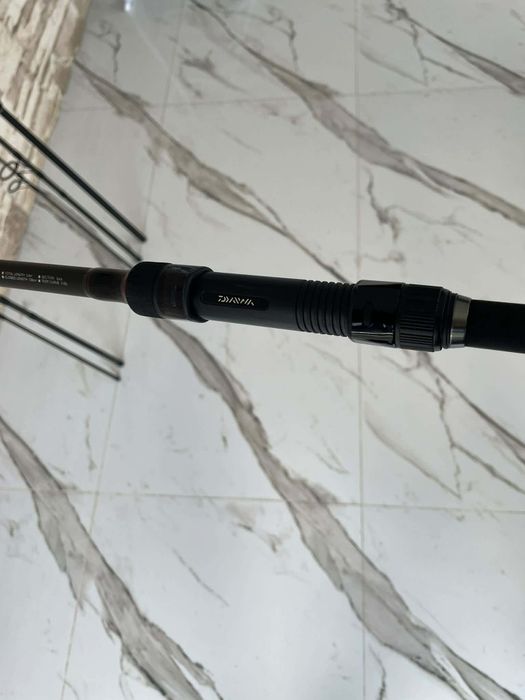Vand lansete daiwa black widow