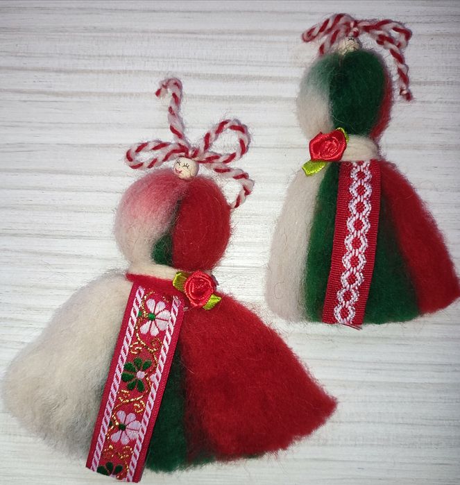 Мартенички и мартенски декорации