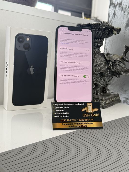 Vand iphone 13 de 128 gb baterie 87%