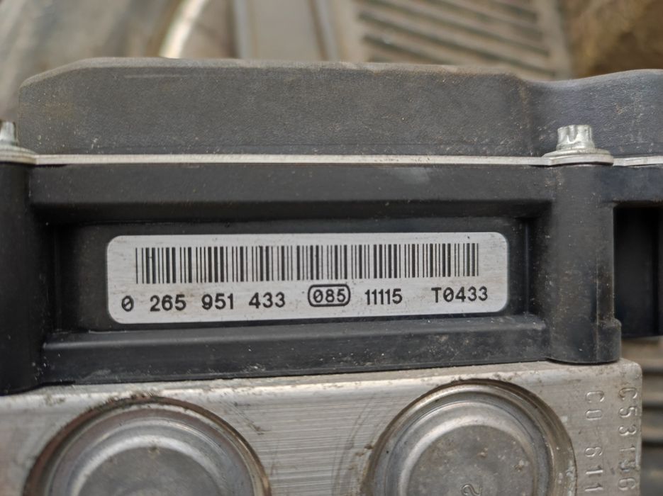 ABS модул за Пежо-5008,2.0HDI-150к.с.-два броя