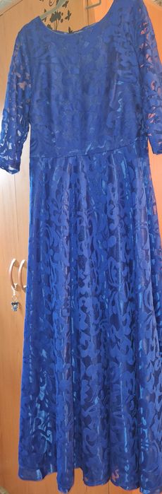 Продам  платье  8 тысяч тенге