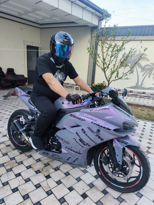 Спорт байк сотилади Srochna pul zaril