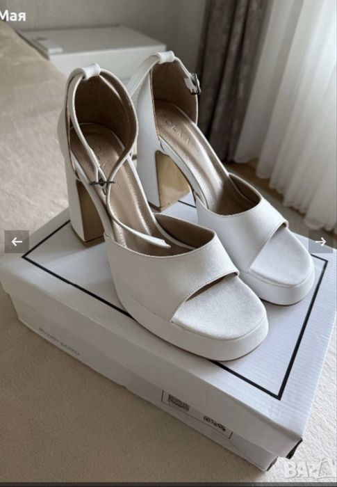 Дамски токчета бели
