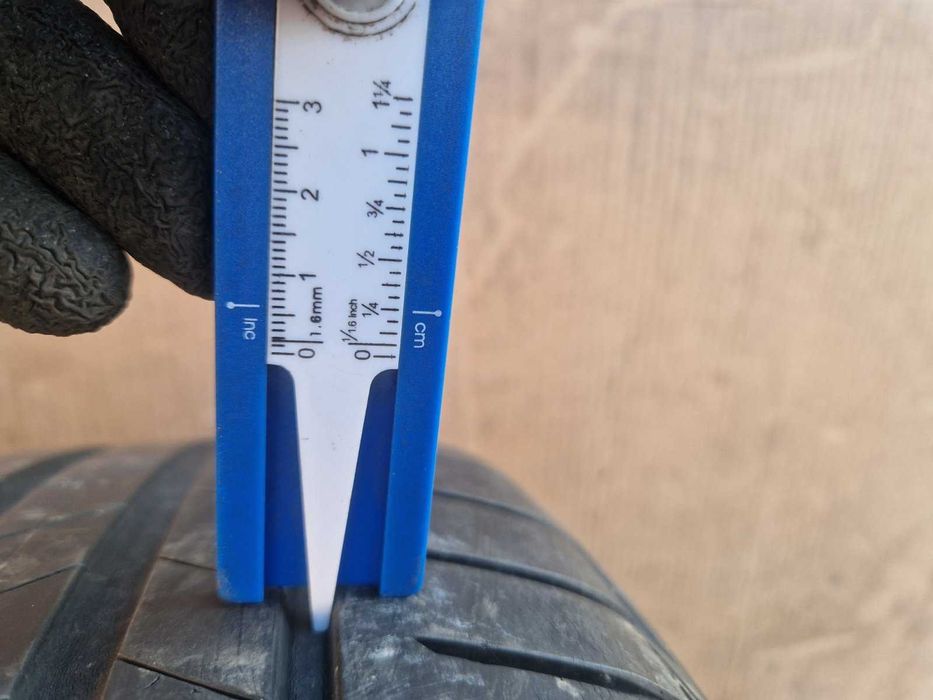 2 Bridgestone R17 225/55 Летни гуми  DOT3620